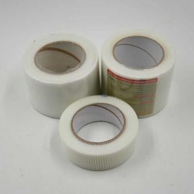 China Alkali Resistant 8x8 65g/M2 Fiberglass Drywall Joint Tape for sale