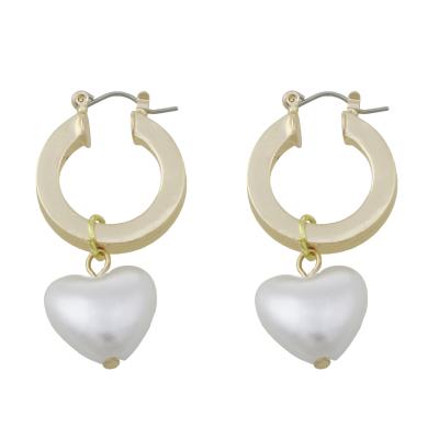 China Best Design Beautiful Circle Earring With Heart Shaped Pearl Jewelry Accessories for sale