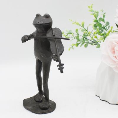 China European Cast Iron Handwork Frog Plays Violin Music Sculpture For Home Decoration for sale