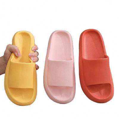 China Fashion Trend New Arrivals Fashion Outdoor Women Slippers Stylish Outdoor Beach Men Slippers Flat Slipper Shoes Women for sale