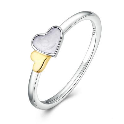 China El ANILLO DE PLATA del CORAZÓN CON 14K Y los 925 corazones luminosos NACARADOS de la plata esterlina ofrecen el anillo en venta