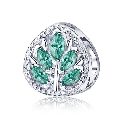 China Los encantos pendientes del collar de la plata esterlina con el árbol dejan encanto verde de la CZ en venta