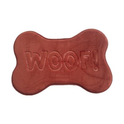 China Washable Pet Friendly Coral Fleece Embossed Pet Mat Dog Bone Shaped Bath and Kitchen Mat for Pets for sale