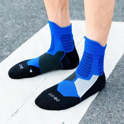 China Breathable Professional Custom Design Basketball Compression Sports Socks OEM Soccer Football Sports Cycling Socks for sale