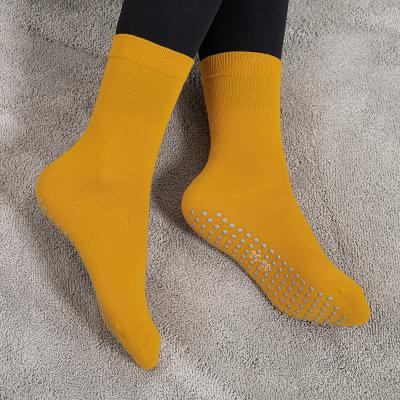 China Breathable high quality cotton logo handle bar trampoline crew custom pilates non slip anti slip women yoga socks for sale