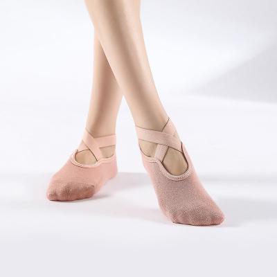 China Wholesale High Quality Cotton Breathable Non Slip Pairs Woman Pilates Yoga Fitness Anti Slip Socks For Women Non Slip for sale