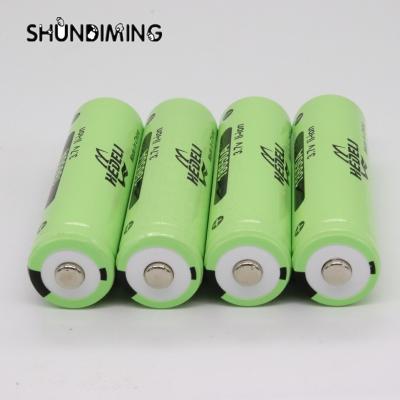 China Top 18650A cell rechargeable head grade A lithium battery toys 3.7V Li-ion 3.7V battery 3000mah battery cell for sale