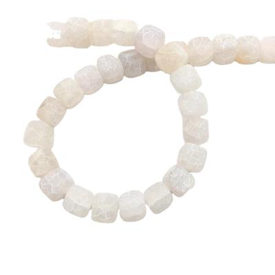 China Making Jewelry Wholesale 8*8mm Square Crunch White Agate Beads for sale