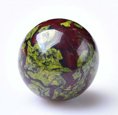 China Europe Whole sale healing crystals spheres dragon blood stone natural crystal quartz balls for  feng shui decoration for sale