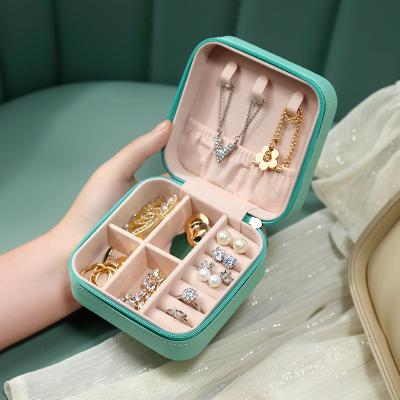 China Wholesale High Quality Custom Logo Leather Travel Jewelry Packaging Jewelry Travel Case Organizer Box Big Small Earring Placement for sale