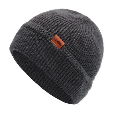 China New COMMON man Autumn Winter Solid Color Wool Beanie Outdoor Knitted Beanie Hat warm style women for sale