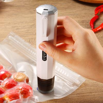 China Outdoor Handheld Portable Vacuum Sealer System Rechargeable Food Vacuum Sealer Vacuum Sealer With USB Cable, Perfect For Storing Food for sale