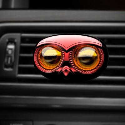 China Entrance Club 4S Luxury Gift Cool Color Animal Luminous Car Scent Diffuser Eye Car Perfume Air Freshener With Vent Clip for sale