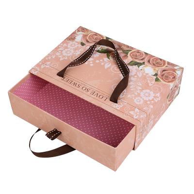 China Recycled Materials Customized Color Printed Luxury Rigid Cardboard Envelope Drawer Underwear Gift Packaging Box With Handle for sale