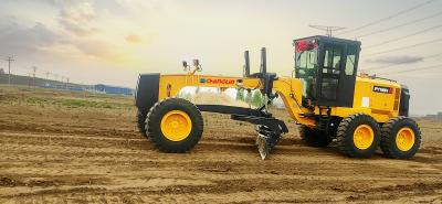 China Heavy Equipment Motor Grader 180HP 132KW Flexible Blade With Cummins Diesel Engine for sale