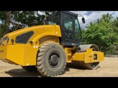 GYD122J Construction Vibrating Roller Compactor Hydraulic 12 Tons With Cummins Engine