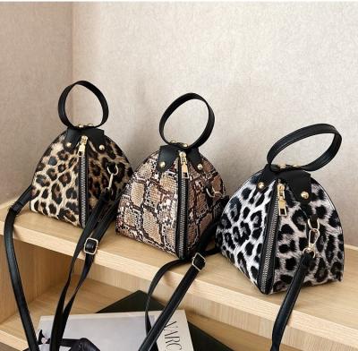 China Leather Messenger Bag Handbags TS9131 2021 Fashion Cheap Purses Leopard Print Shoulder Purses and Handbags for Women for sale