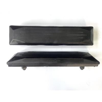 China Hot Sale 600 Excavator Undercarriage Parts Factory Excavator Track Pads Black High Quality Excavator Track Pads for sale