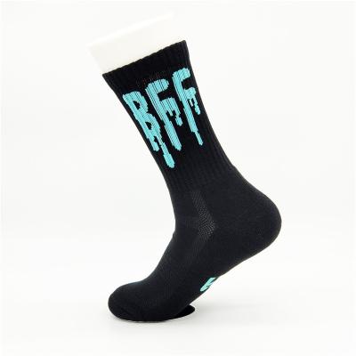 China Sporty Mens Basketball Letter Socks Slip Non Slip Mid High Grip Socks White Socks for sale