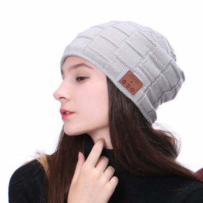 China JOINT WINTER Beanie Wireless Hat With Removable Tooth Earphone Warm Blue Music Beanie Wireless Beanie For Chrismas Gift for sale