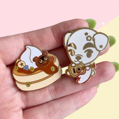 China Europe manufacturer price soft enamel lapel pins/badge/brooches on hot sale for sale