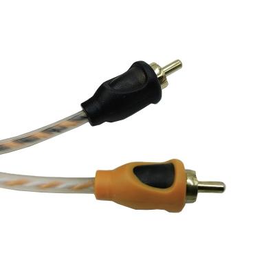 Chine Isolation orange 5,2 mètres 17 pieds câble RCA tordu AV pour l'audio de voiture flexible à vendre