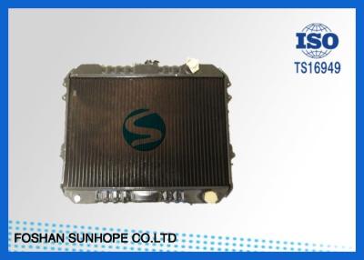 China TOY198 Auto Cooling Toyota Car Radiator , 16mm Toyota Hilux Radiator Replacement 32MT for sale