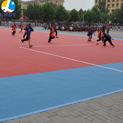 China Plastic Outdoor Sports Venues PP Synthetic Interlocking Outdoor Portable Sports Flooring Removable Hockey Court Tiles for sale