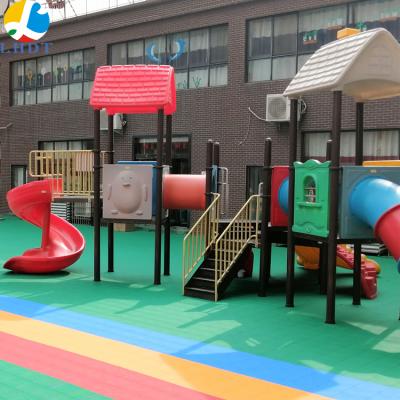 China Eco - Friendly Plastic Kindergarten Price Equipment Playground Sports Flooring Indoor / Outdoor Modular Flooring Materials for sale