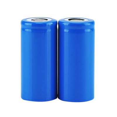 中国 6000mAh 3.2V 6Ah LiFePO4 IEC62133 32700の太陽軽い電池 販売のため