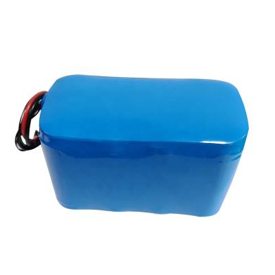 Chine 32700 32650 8s batteries légères solaires faites sur commande 6Ah 24v Lifepo4 à vendre