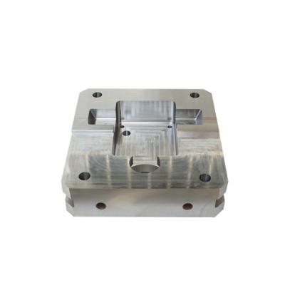 China Custom is welcome factory price silk screening polishing reaction parts custom injection mold for sale