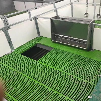 China Farms Hot dip galvanized PVC panel nursery pig weaner pen for farming for sale