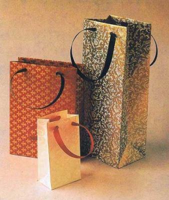 China Classical gift paper bags for sale