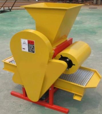 China Building Material Shops Agriculture Machinery Automatic Peanut Processing Peanut Sheller / Peanut Thresher for sale