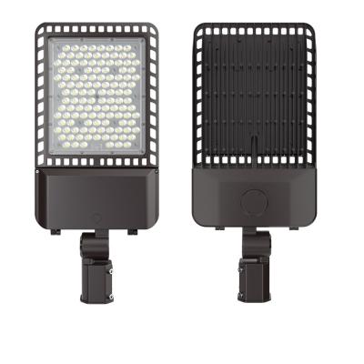 China Outdoor Ip66 60w Led Street Light Dustproof For Parking Lot / Road / Garden for sale