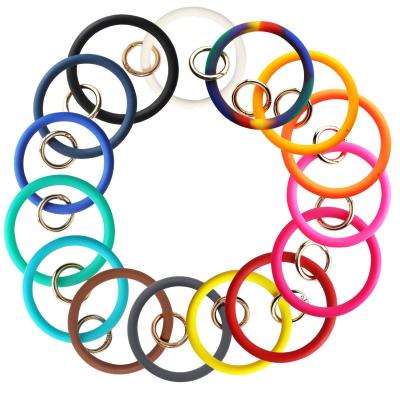 China Eco-Friendly Comfortable Ring Key Bracelet Silicone Key Chain Holder Round Silicone Bracelet For Women Girls for sale