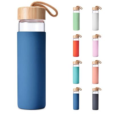 China Dishwasher Sustainable Safe 18 oz Borosilicate Glass Water Bottle with Bamboo Lid and Protective Silicone Sleeve-Bpa Free for sale