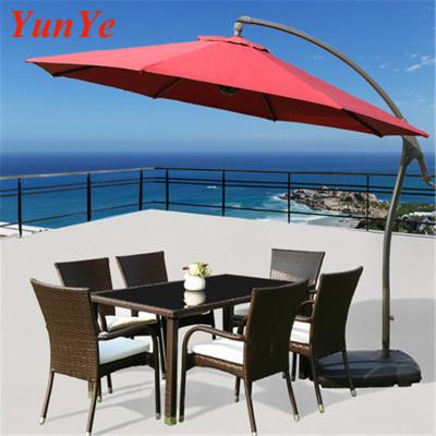 China Garden set outdoor and wicker garden table chair umbrella set rattan patio furniture dining table set for sale