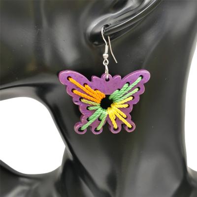 China Vintage Color Butterfly Earrings For Woman Korean Style Gothic Wood Dangle Luxury Vintage Jewelry Party Statement Drop Earrings for sale