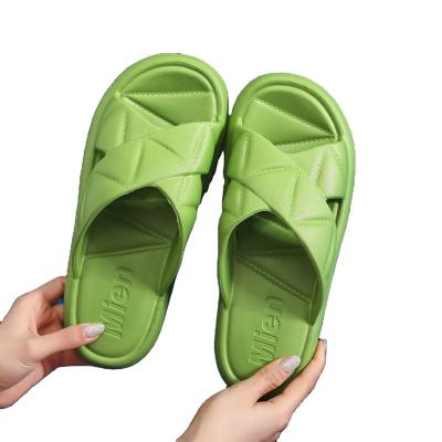 China The lightweight manufacturers the direct sale of women's slipper anti-skid bedroom slippers for sale