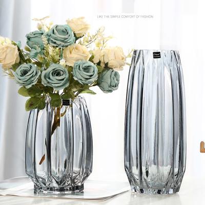 China Luxury Wholesale Cheap Home Decor Morden Glass Vase Flower Vase Shape Modern Clear Glass Vase for sale