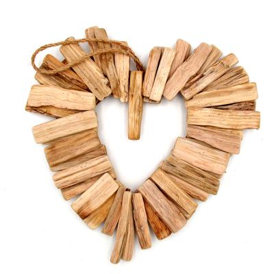 China Eco-friendly Holiday Handmade Wood Items Decor Home Decor Home Heart Wall Hanging Wooden Heart for sale