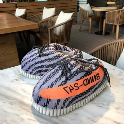 China New Style Plush Anti-Static Customized Yeezy Slippers For Women for sale