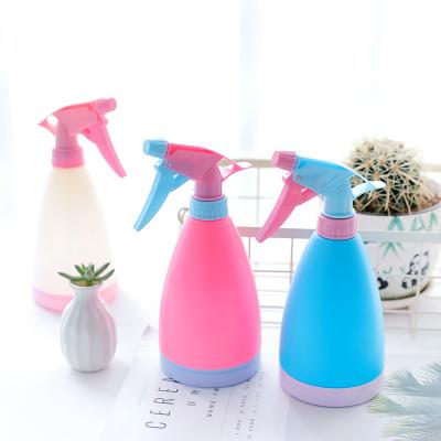 China 500ml Agriculture Garden Water Spray Bottle Colorful Multifunctional Fruit Plants Spray Bottle for sale