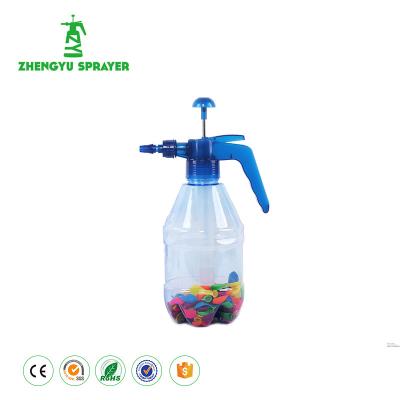 China 1-1.2L Toy Water Balloon Pumper Air Pressure Plastic Sprayer Set for sale