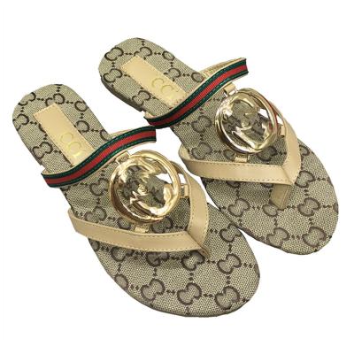 China 2022 Fashion Trend Women Sandals Flip Flops Slippers Ladies Luxury Brand Designer Summer Beach Sandals and Slippers for sale