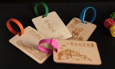 China Custom Wood engraved luggage hang tag for sale