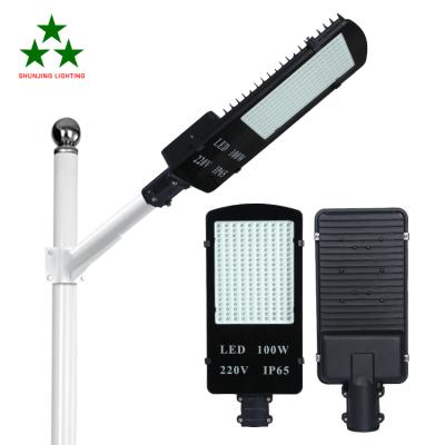 China New Aluminum Outdoor Garden Lighting ip65 50w 60w 80w 100w Waterproof LED Street Light for sale