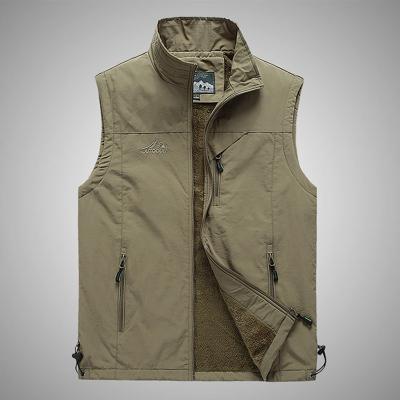 China QUICK DRY Mens Lightweight Softshell Vest Outerwear Zip Up Fleece Striped Windproof Sleeveless Vest for sale